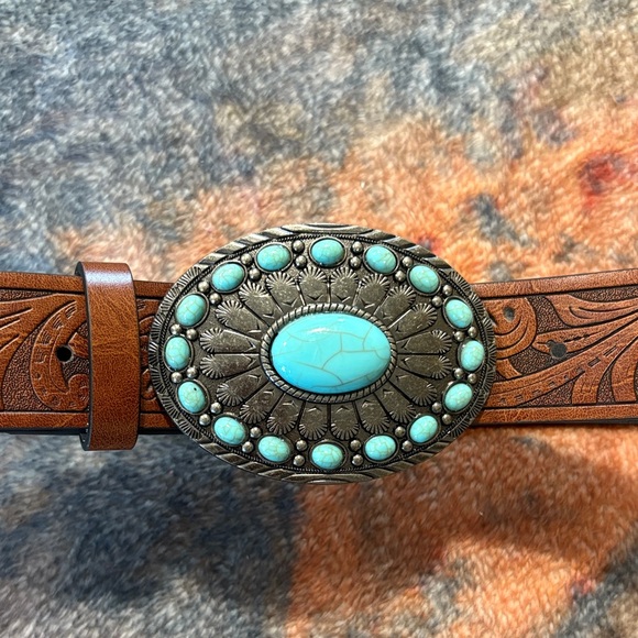 SHEIN Belt - Picture 2 of 4